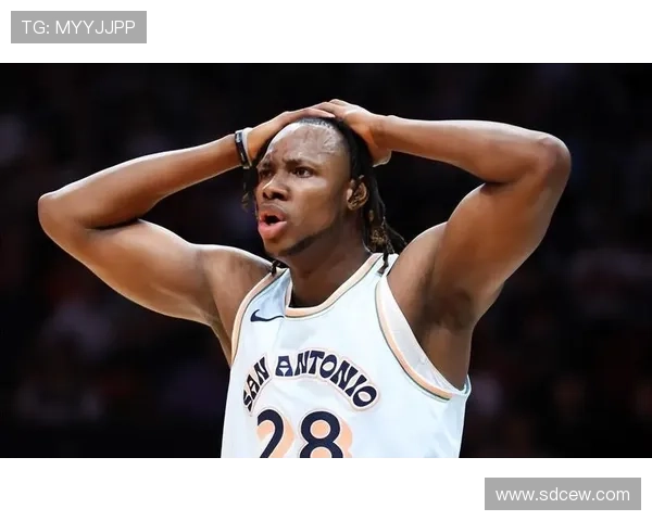 老鹰签前锋休斯坦合同至赛季末